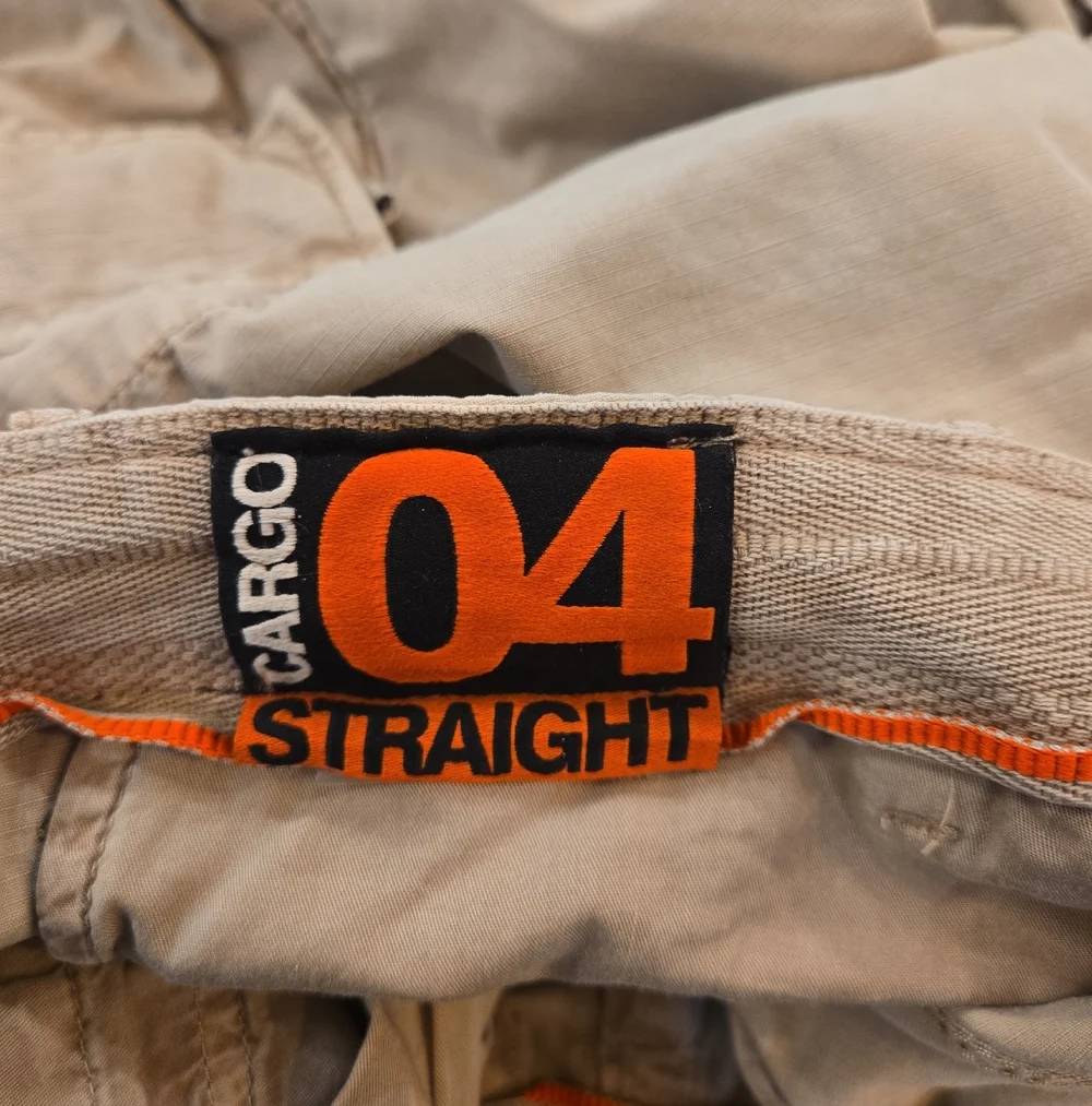Superdry Cargo 04 Straight Leg Cotton Convertible Joggers Tan Size 34 Mens